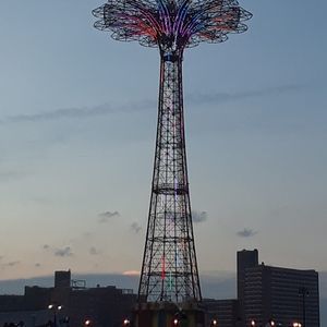 Meet your Posher, Cesar